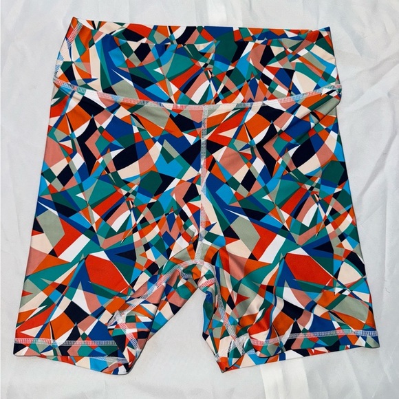 The Upside Kaleidoscope Spin Short size 6 - Picture 4 of 11